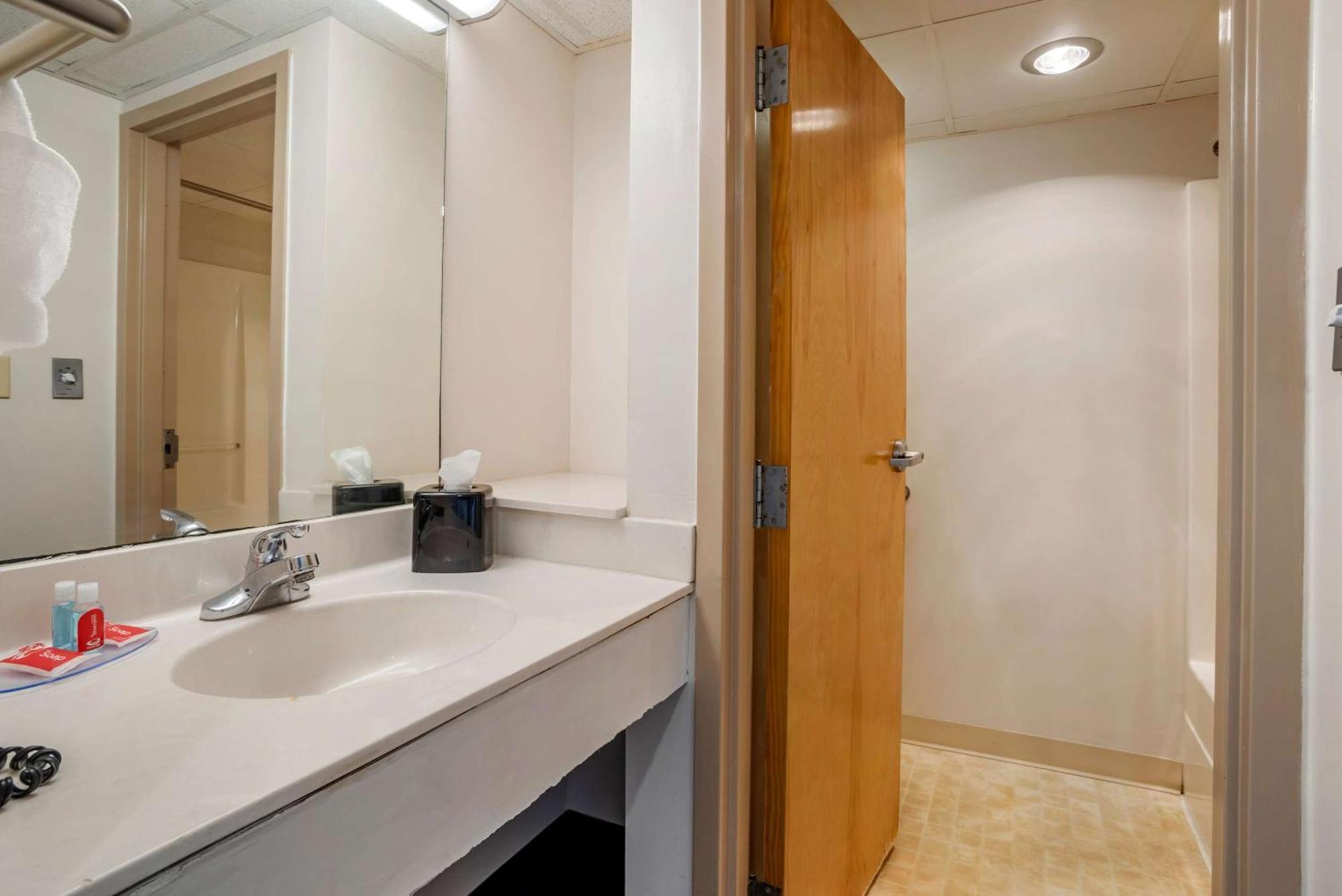 Econo Lodge Inn & Suites Rehoboth Beach Eksteriør bilde